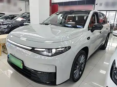 Leapmotor C10