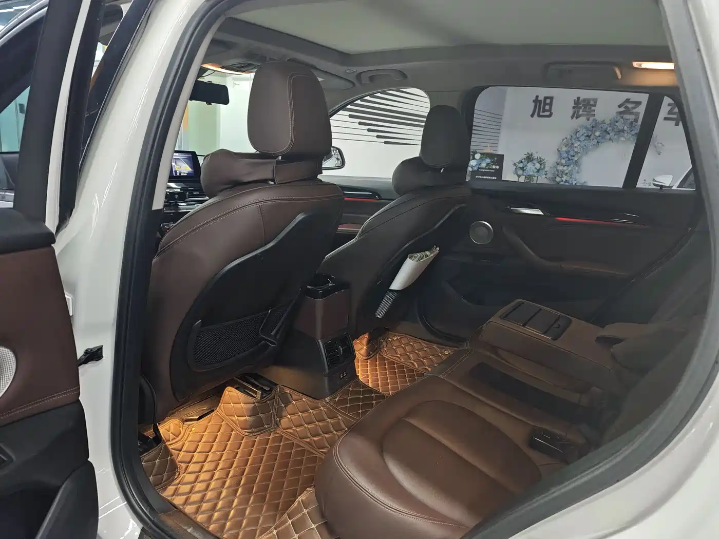 BMW X1 2022 sDrive25Li Leading фото 9