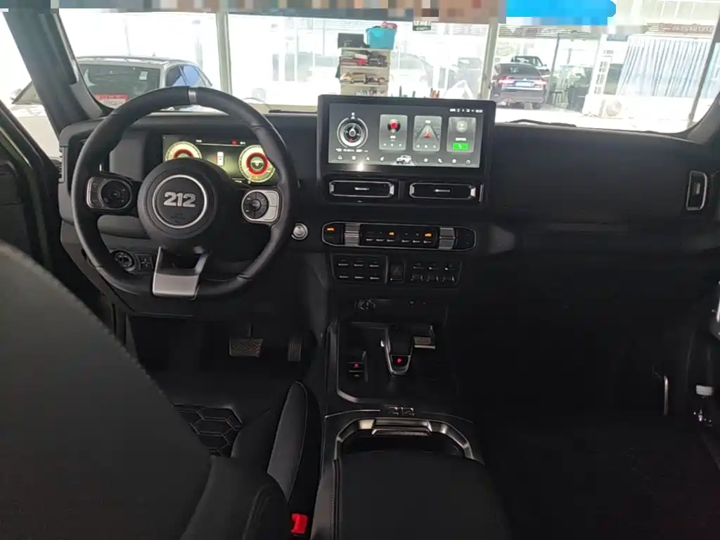 212 T01 2025 2024 2.0T Mechanic