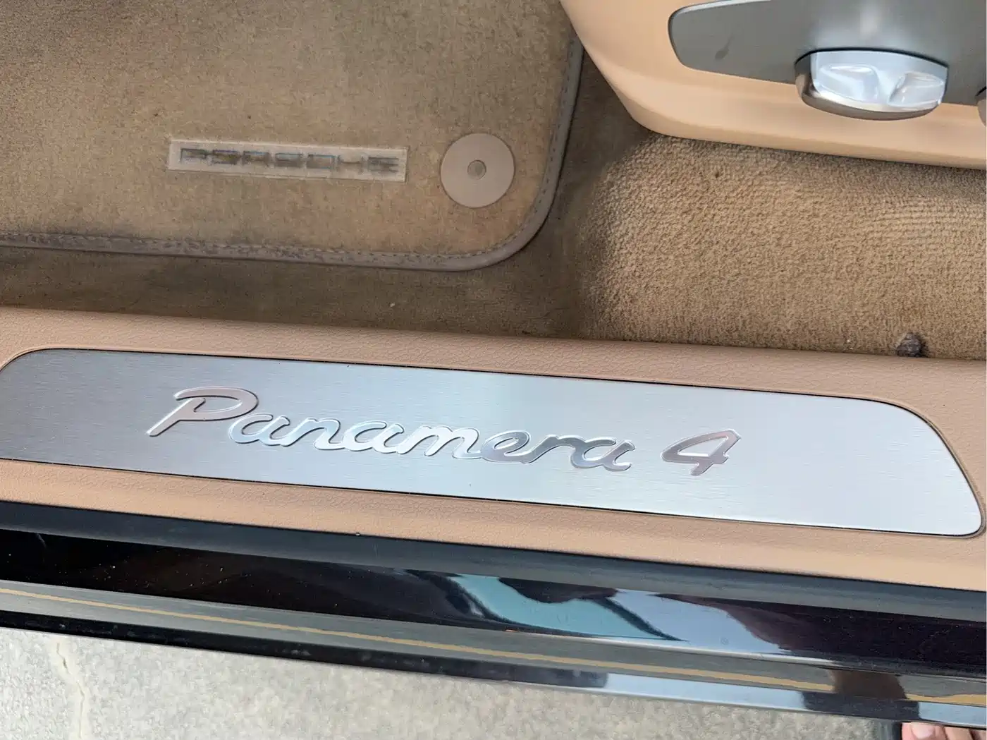 Porsche Panamera 2010 Panamera 4 3.6L фото 17