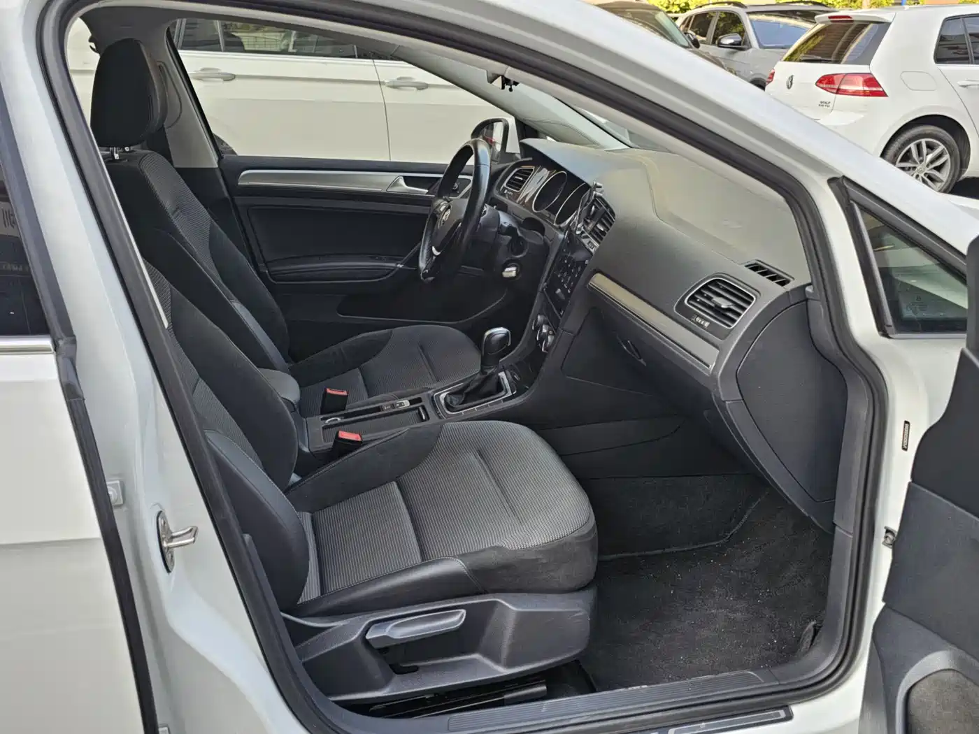 Volkswagen Golf 2020 280TSI DSG Comfort фото 21