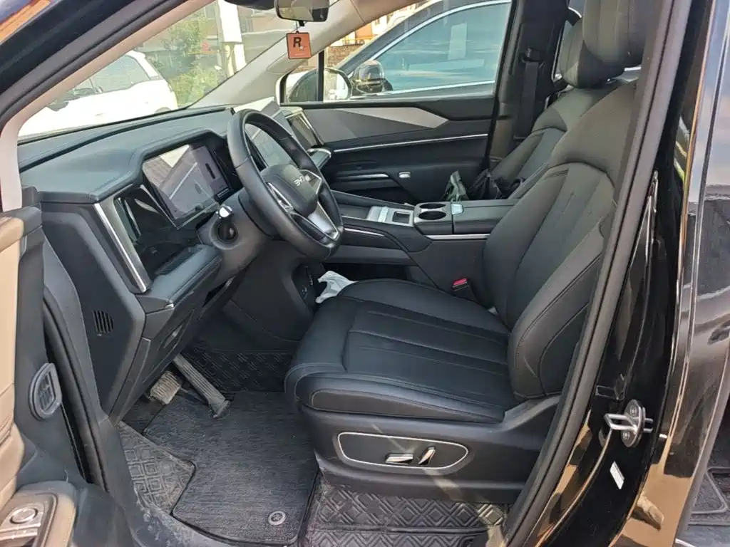 BYD M9 2025 2025 Model 1060 Pilot Edition