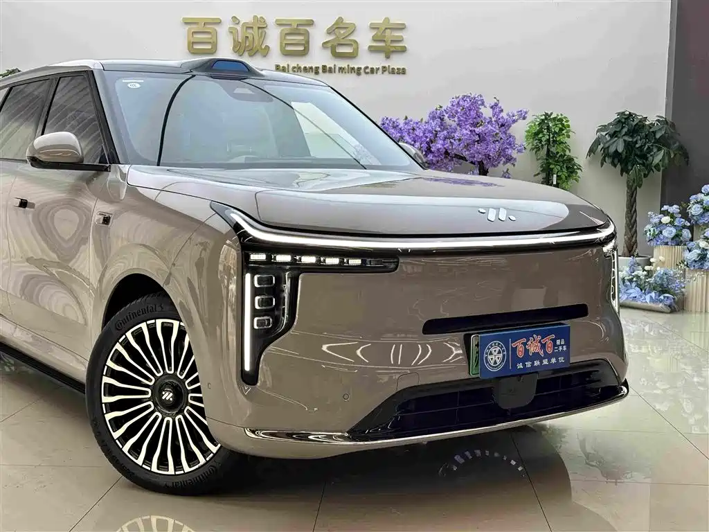 IM Motors IM LS8 2026 2026 Model Base Version 5-seater Long Range Edition