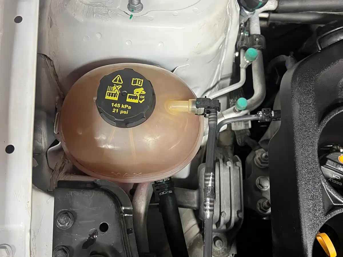 Photo 17 - Geely Atlas
