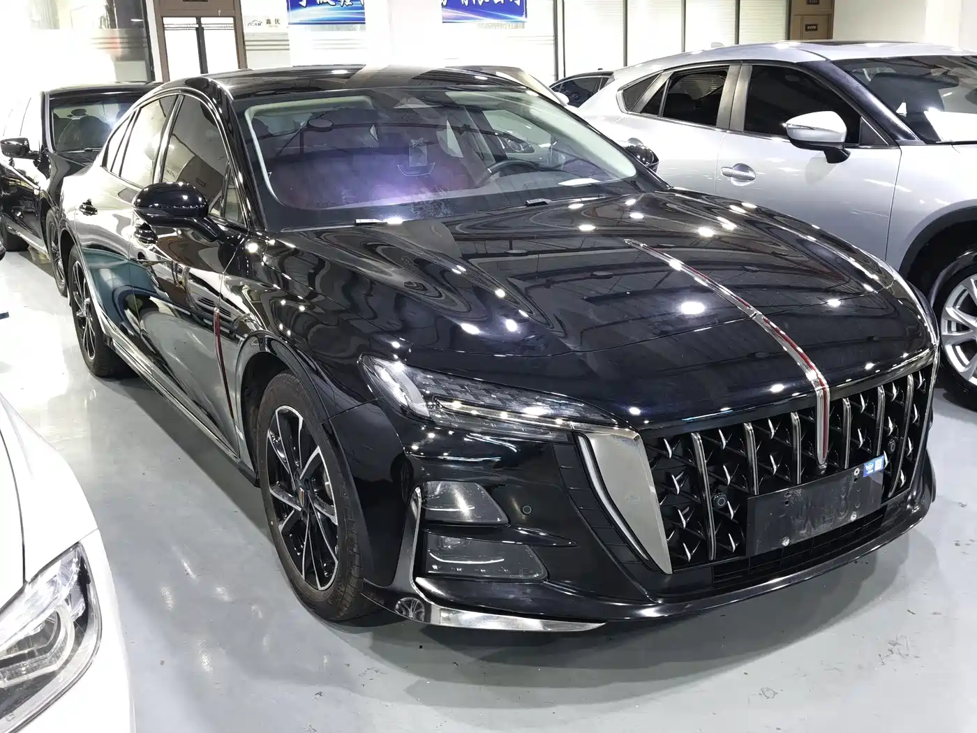Hongqi H6 2024 Model 2.0T Elegance Edition фото 3