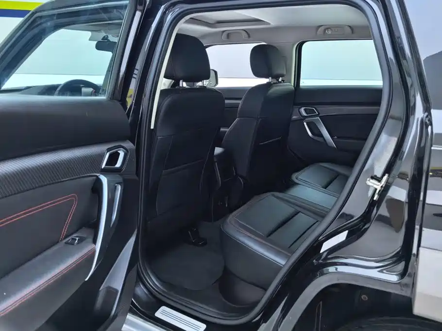 BAIC ORV Beijing Offroad BJ20 2017 2016 1.5T CVT Luxury