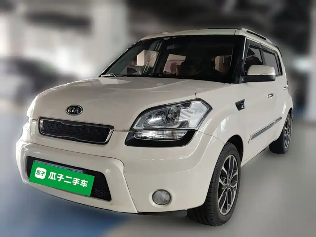 Kia Soul 2014 2013 1.6L AT Premium