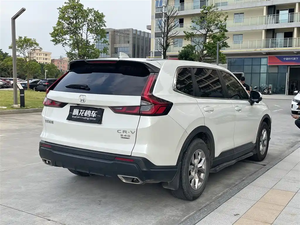 Фото 9 - Honda CR-V