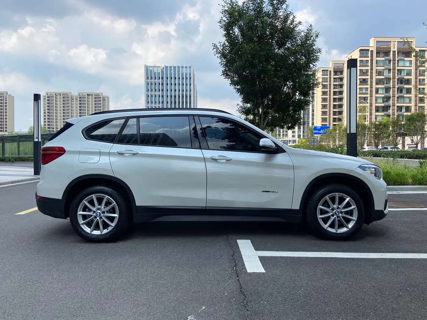 Фото 6 - BMW X1