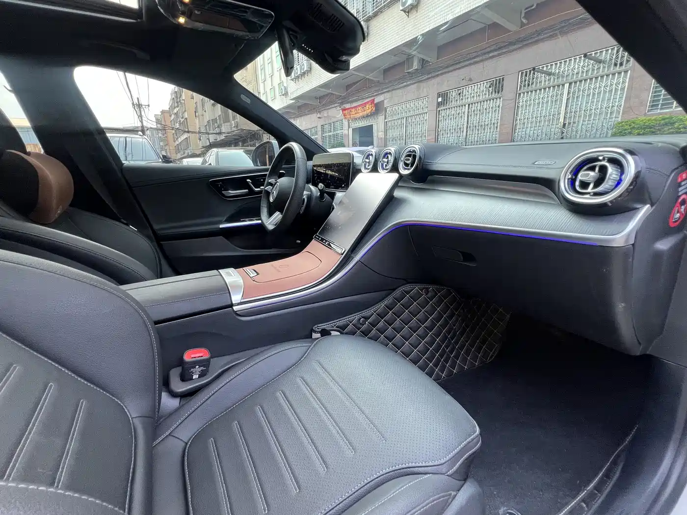 Mercedes-Benz C-Class 2025 C 200 L Sport Edition фото 11