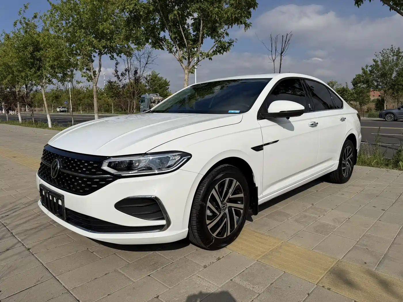 Volkswagen Lavida 2023 Facelift 1.5L Automatic 5 Million Edition