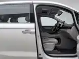 Фото 23 - Roewe iMAX8 EV