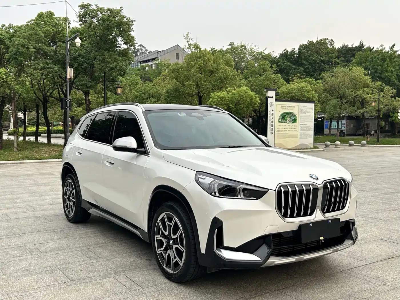 BMW X1 2024 sDrive25Li X Design Package фото 3
