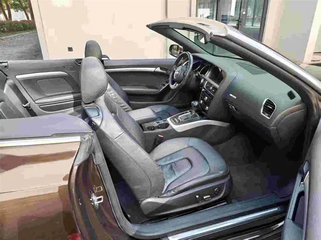 Audi A5 (Import) 2012 2.0TFSI Cabriolet фото 9