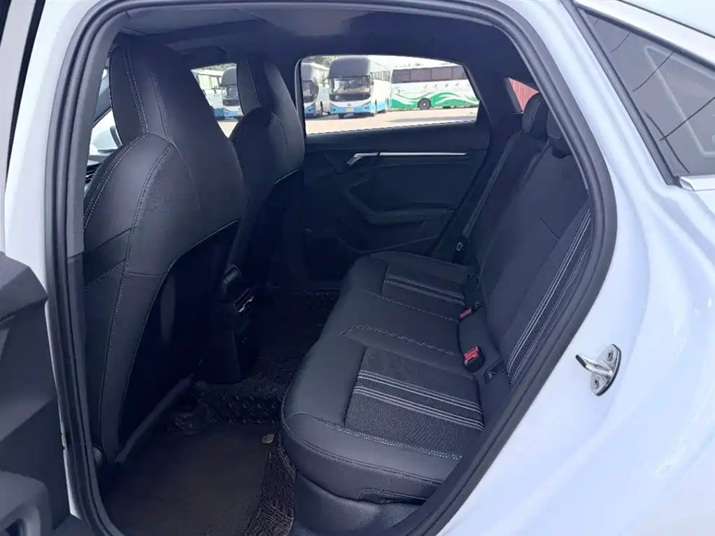 Audi A3 2022 A3L Limousine 35 TFSI Style Sport фото 9