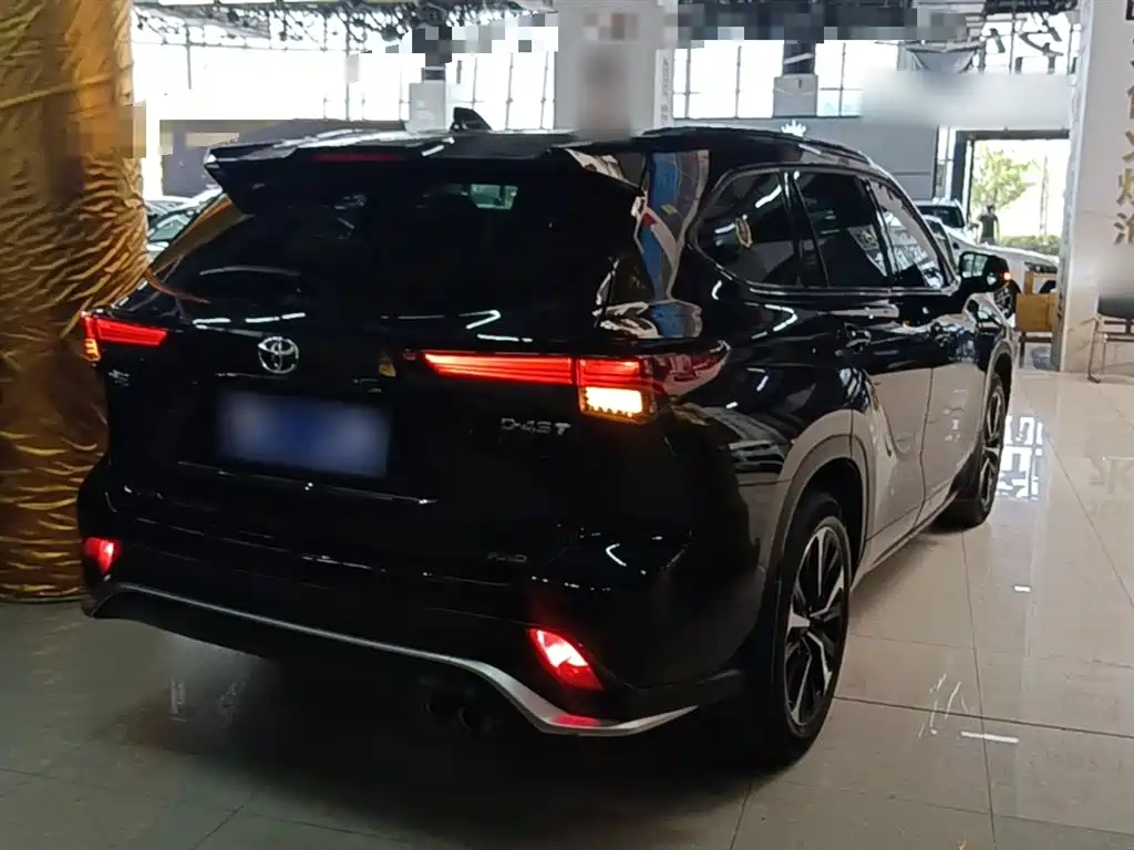 Toyota Crown Kluger 2022 2.0T 4WD Sporty Edition фото 7