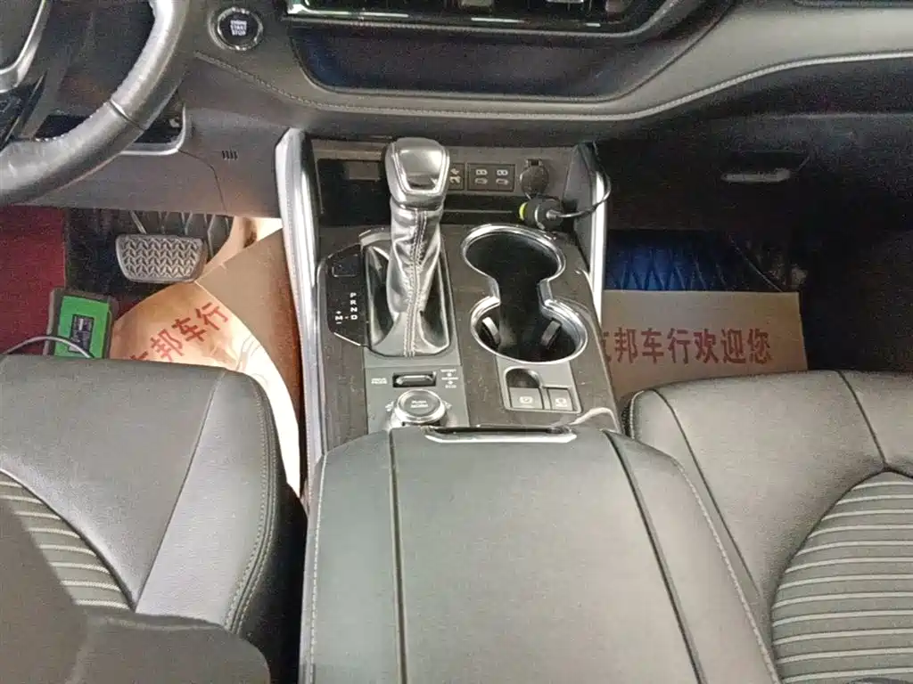 Toyota Crown Kluger 2022 2.0T 4WD Sporty Edition фото 14