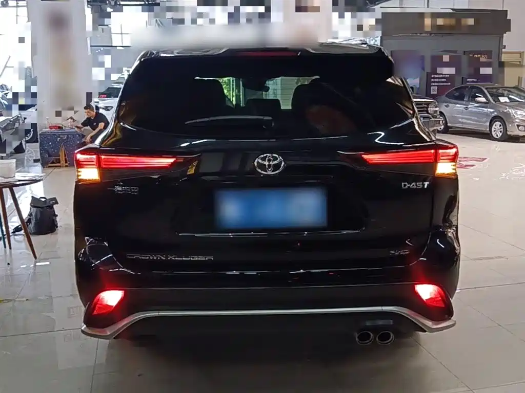 Toyota Crown Kluger 2022 2.0T 4WD Sporty Edition фото 6