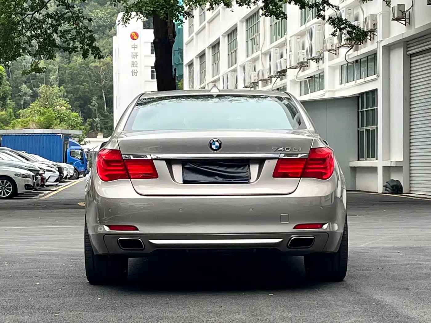 BMW 7 Series 2009 740Li Premium фото 17