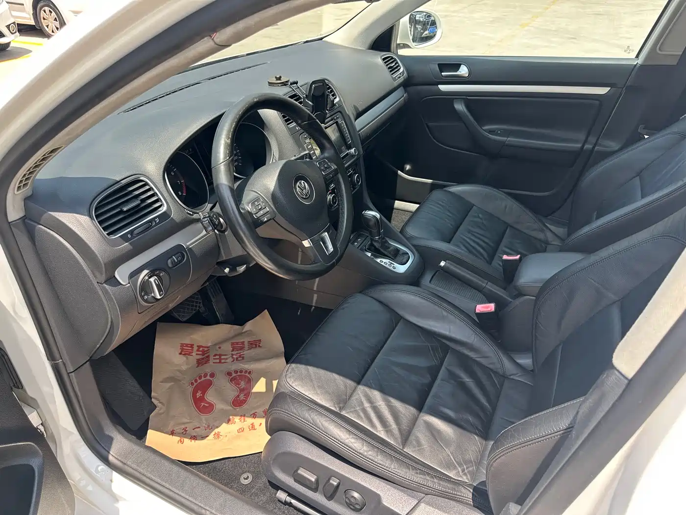 Photo 4 - Volkswagen Golf (Import)