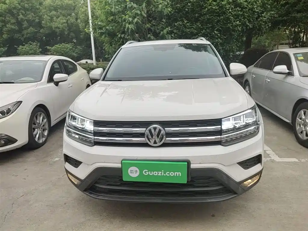 Volkswagen Tharu 2020 280TSI 2WD Comfort Edition China VI фото 3