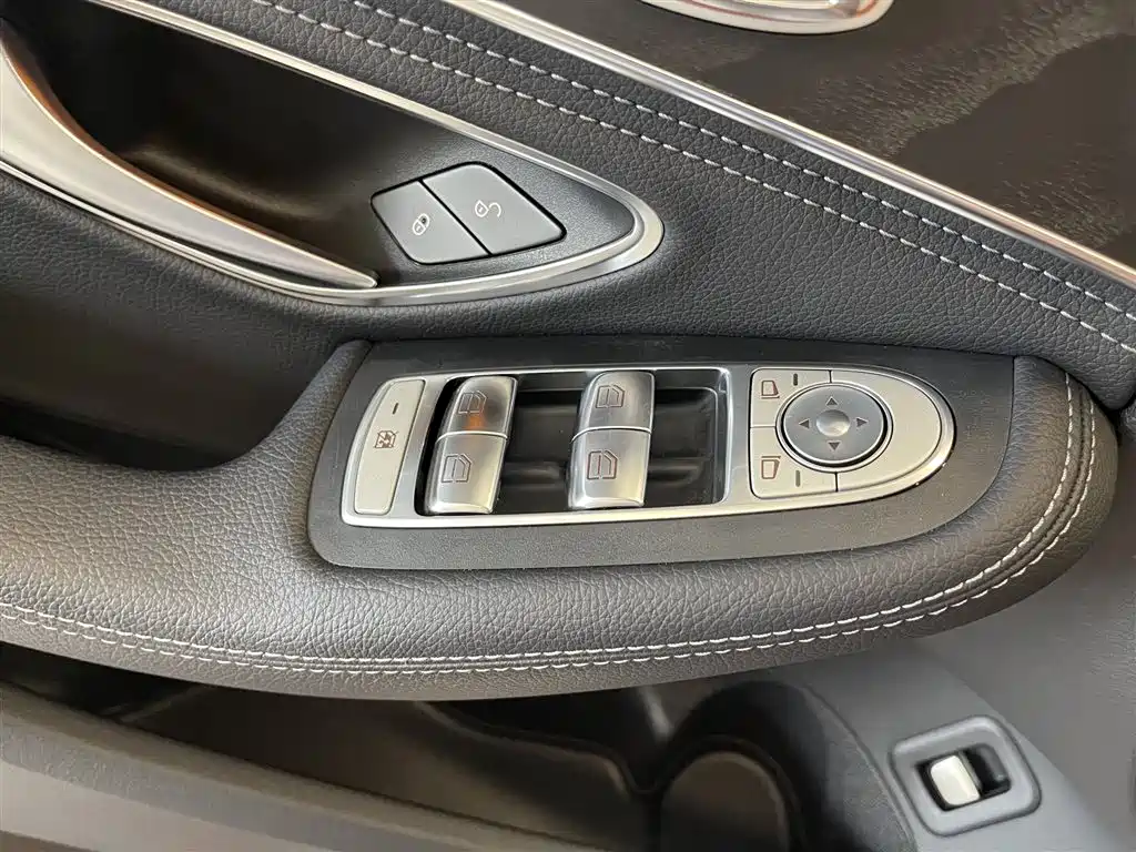 Mercedes-Benz C-Class 2016 C 200 L Sport фото 22