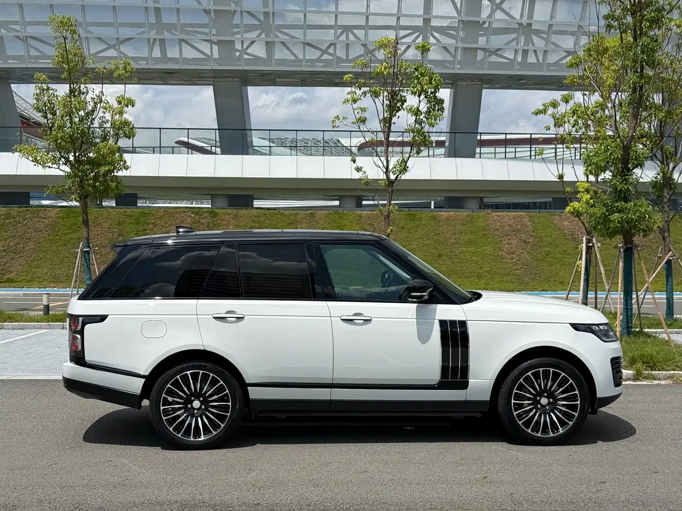 Фото 8 - Land Rover Range Rover