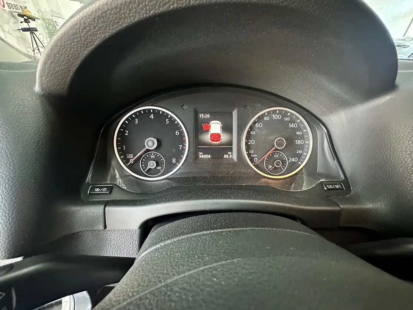Volkswagen Tiguan 2015 2.0TSI Comfort Edition фото 13
