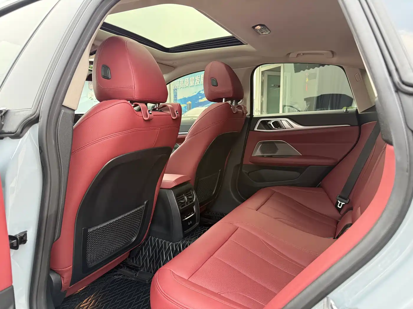 BMW i4 2023 eDrive35 фото 6