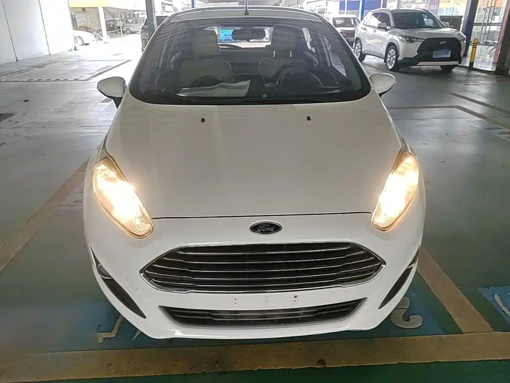 Ford Fiesta 2015 2013 Hatchback 1.5L Automatic Fashion