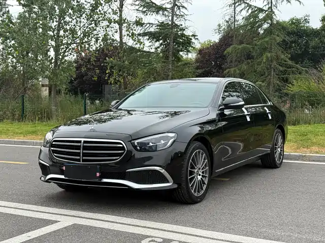 Mercedes-Benz E-Class 2021