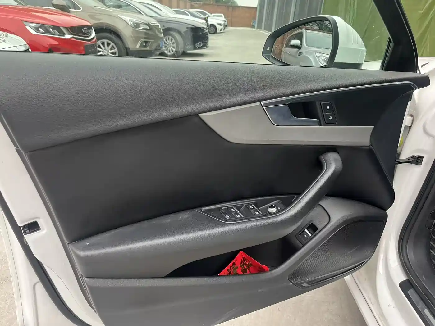 Audi A4L 2017 40 TFSI Progressive фото 4