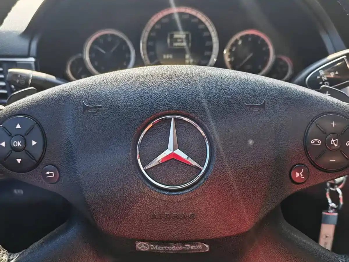 Mercedes-Benz E-Class 2012 E 200 L CGI Elegance фото 12