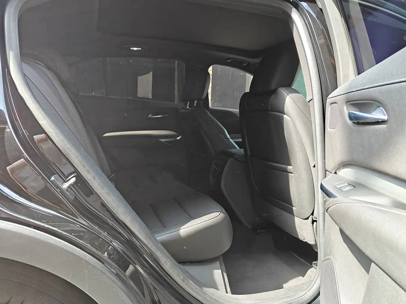 Cadillac XT4 2020 28T FWD Leading Trim фото 8