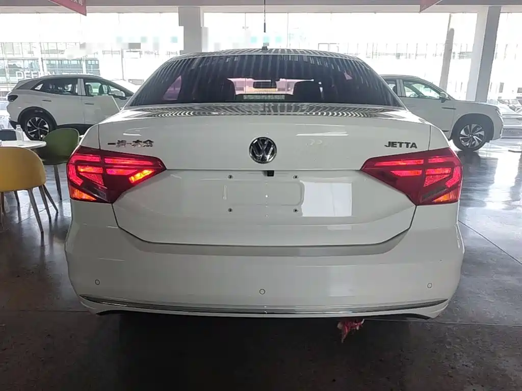 Volkswagen Jetta 2017 1.4L Manual Comfort фото 6
