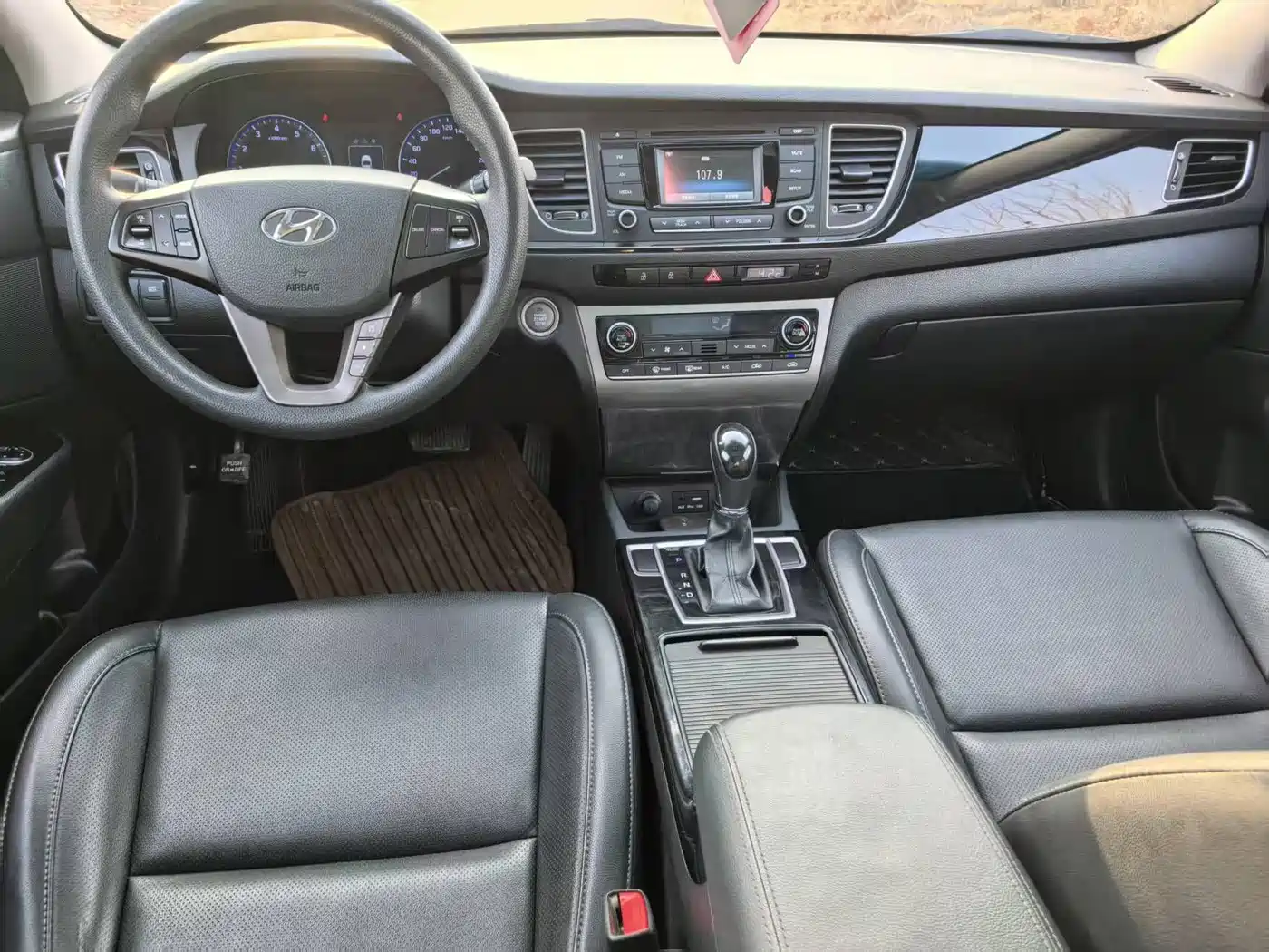 Hyundai Mistra 2016 1.8L Automatic Smart GLS фото 8