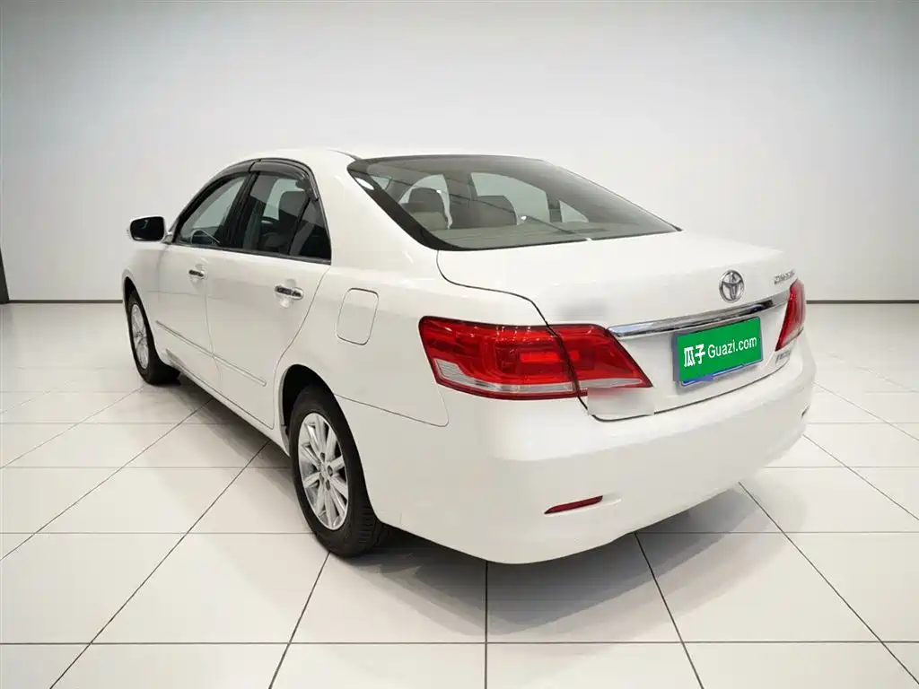 Toyota Camry 2013 200E Classic Elite Edition фото 5