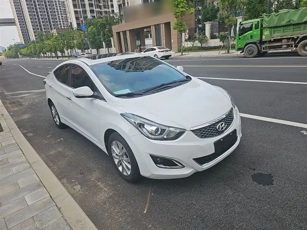 Hyundai Langdong 2016 1.6L Automatic Premium Edition фото 4