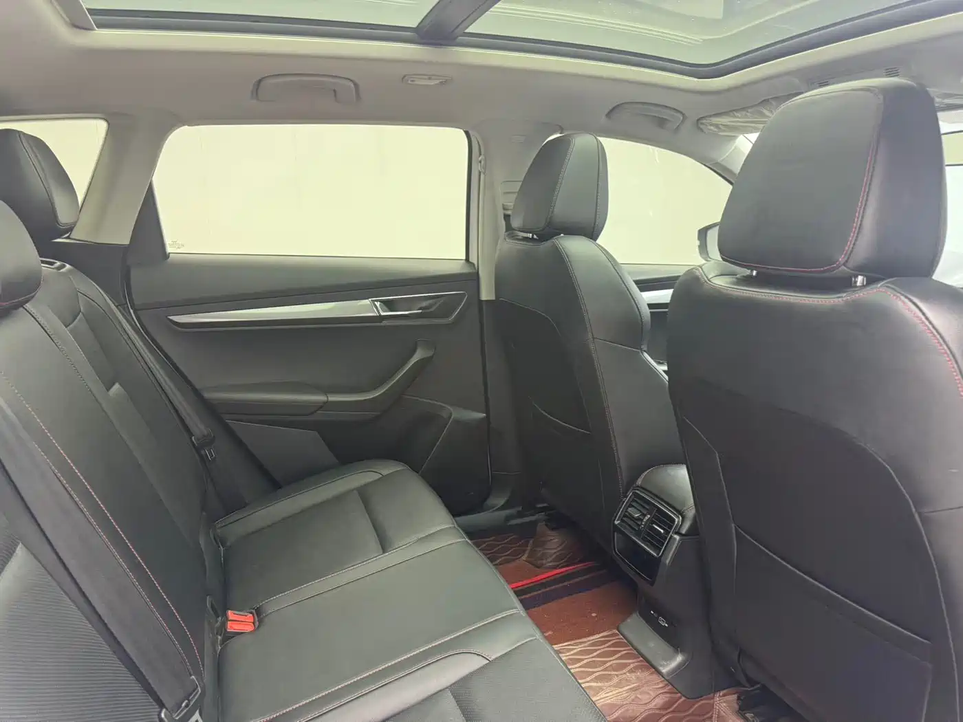Škoda Karoq 2022 TSI280 Premium Edition фото 8