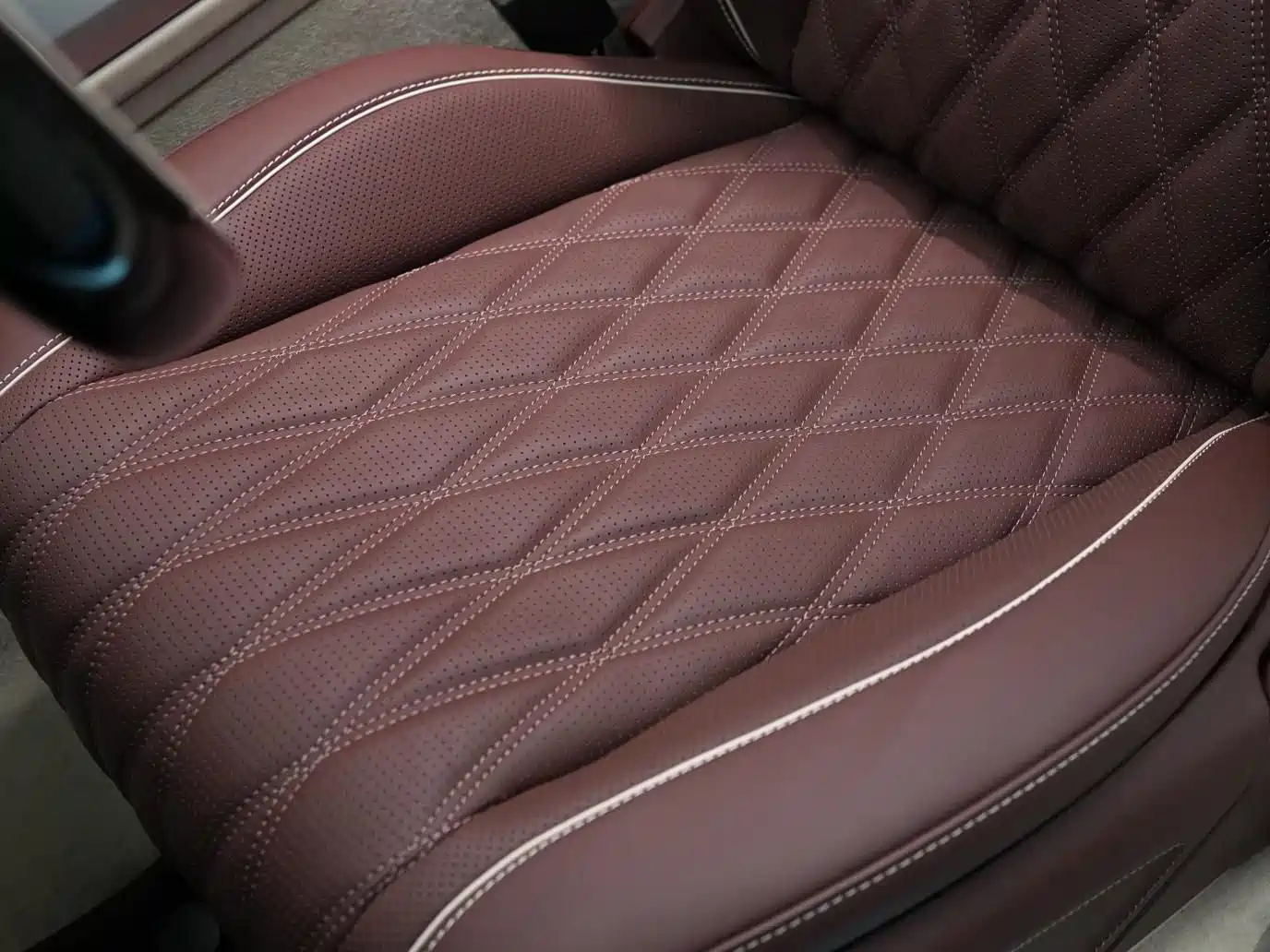 Mercedes-Benz Maybach GLS 2024 GLS 480 4MATIC фото 15