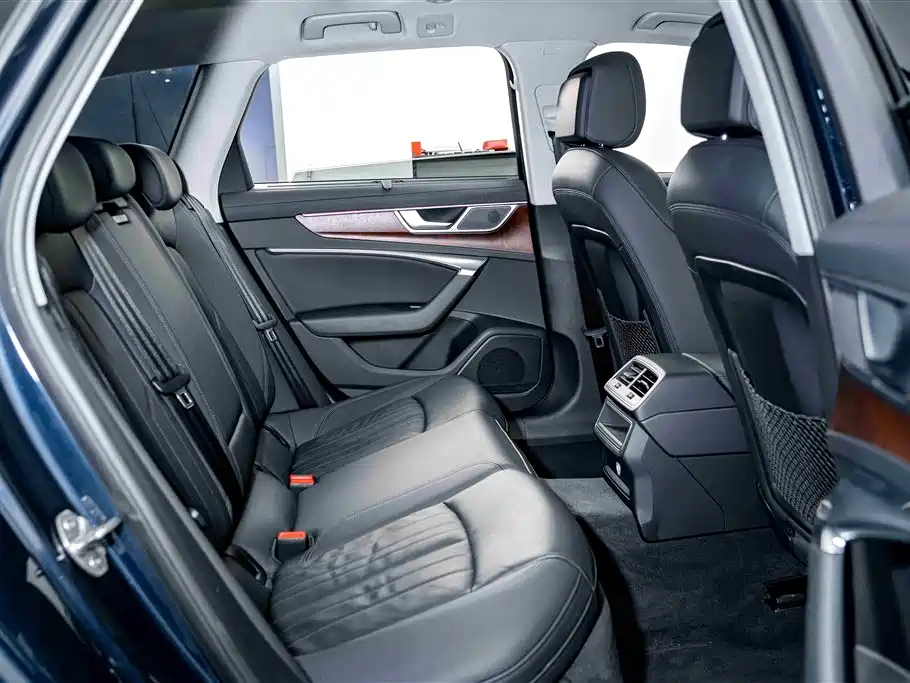 Audi A6 (Import) 2021 allroad quattro Explorer 55 TFSI Premium Off-road фото 20