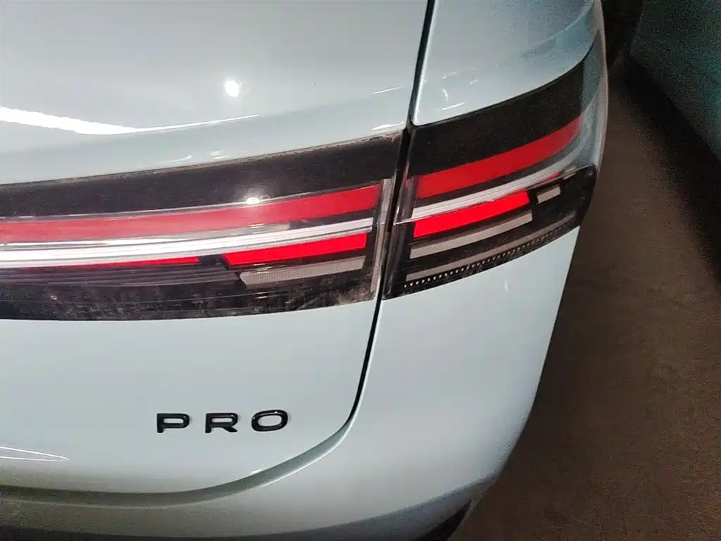 Volkswagen Passat 2025 Model Pro 380TSI Starlight Dragon Premium Edition фото 8