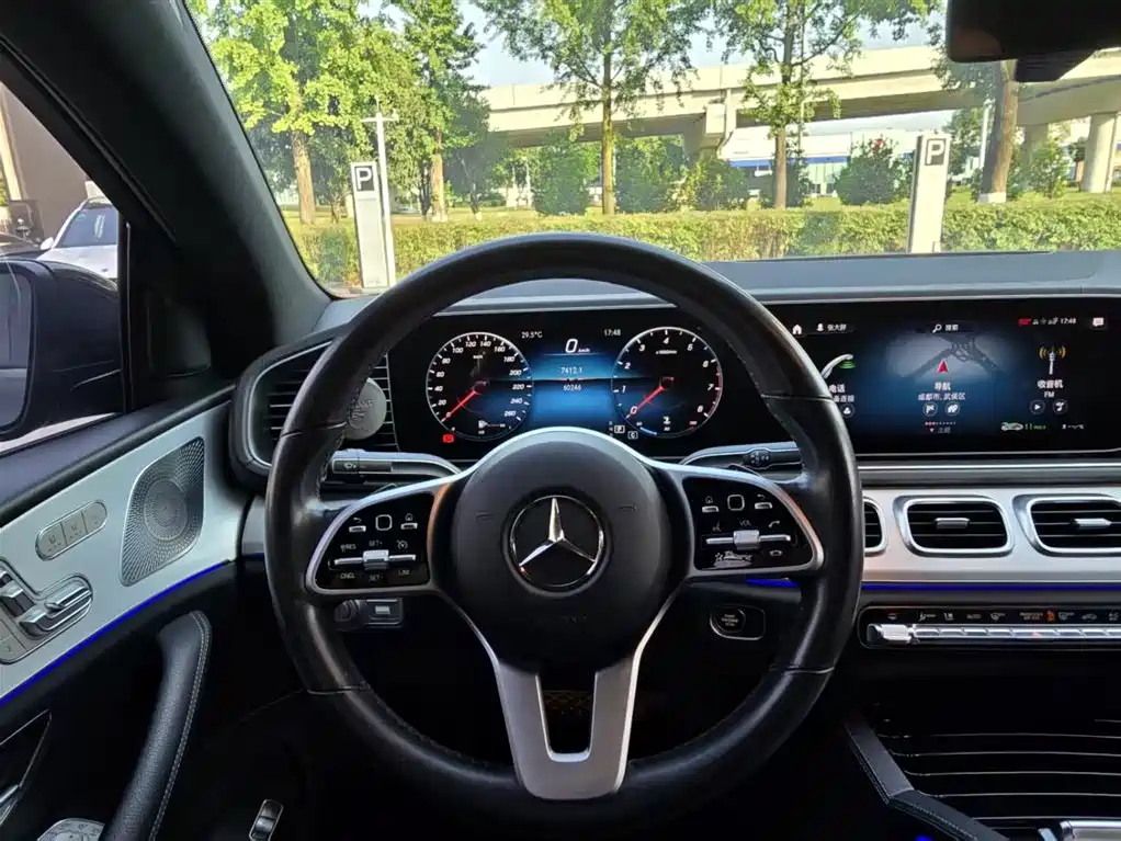 Mercedes-Benz GLE Coupe 2020 GLE 350 4MATIC Coupe SUV Luxury фото 14