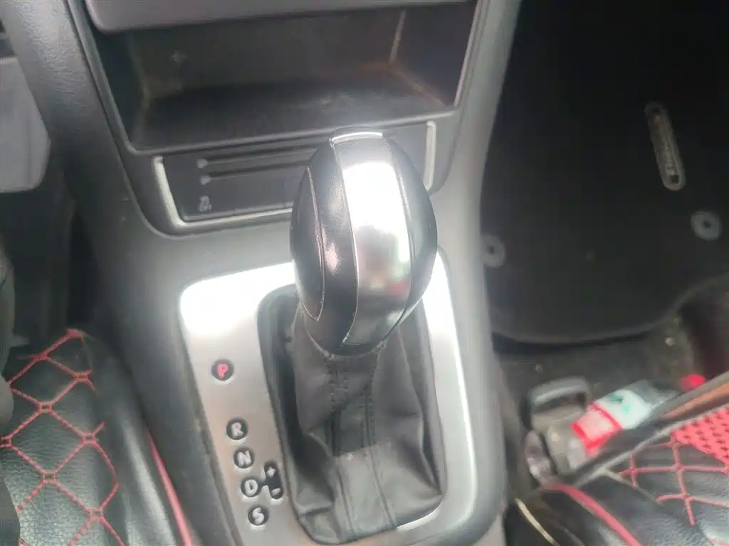 Volkswagen Tiguan 2016 Model 300TSI Automatic 2WD Trend Edition фото 7