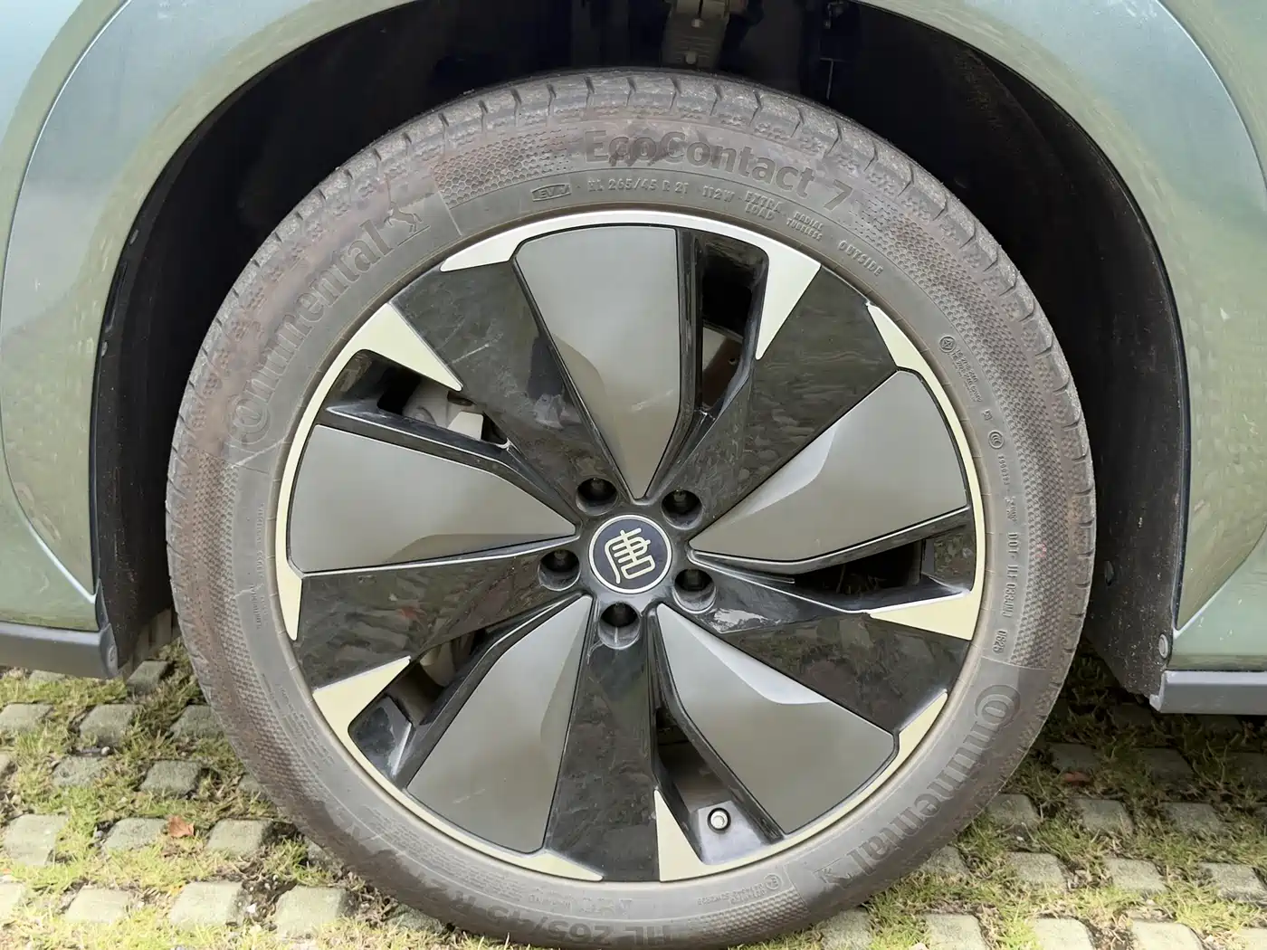BYD Tang L 2025 DM 175KM Drone Player Edition фото 10