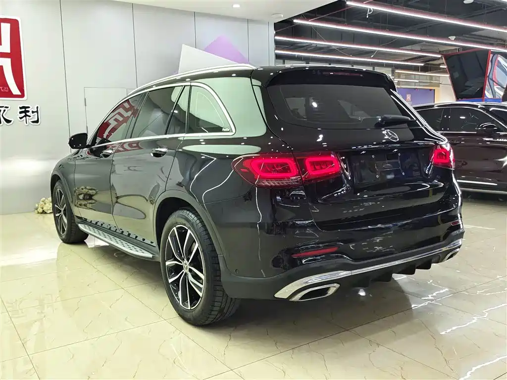 Mercedes-Benz GLC 2020 GLC 300 L 4MATIC Dynamic фото 4