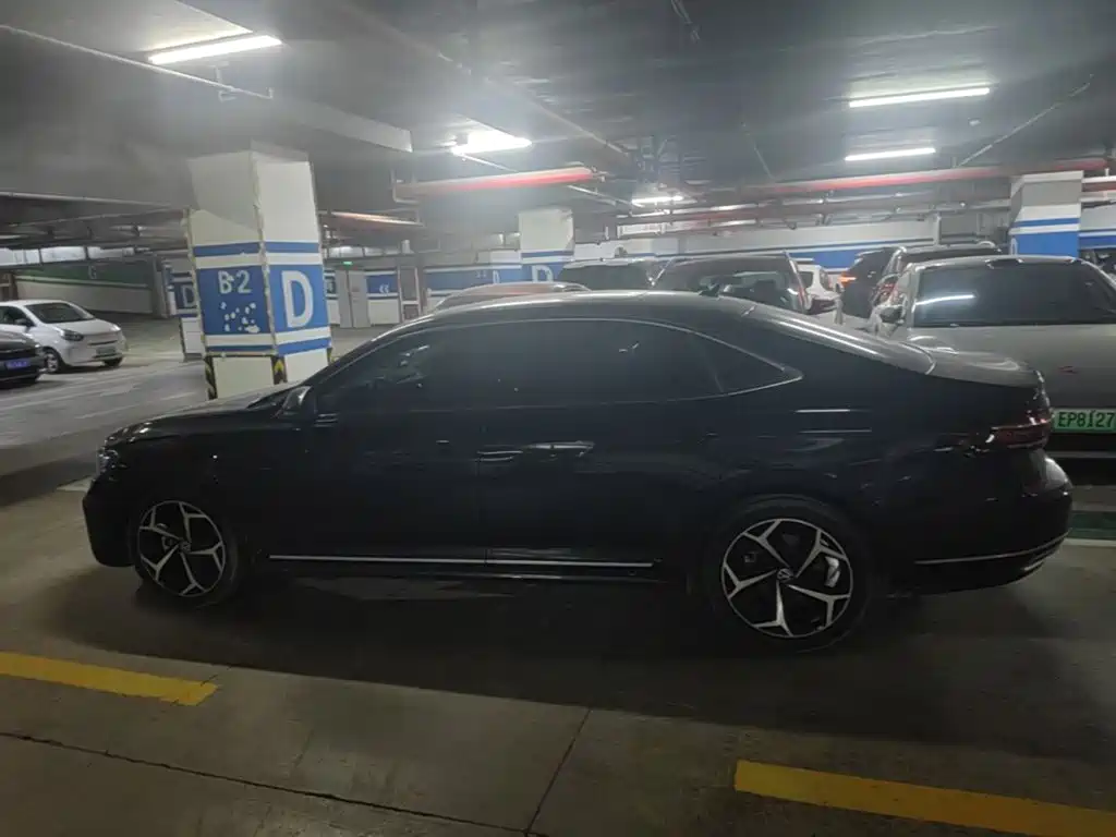 Volkswagen Passat 2025 2025 Outstanding 380TSI Starlight Dragon Soaring Edition