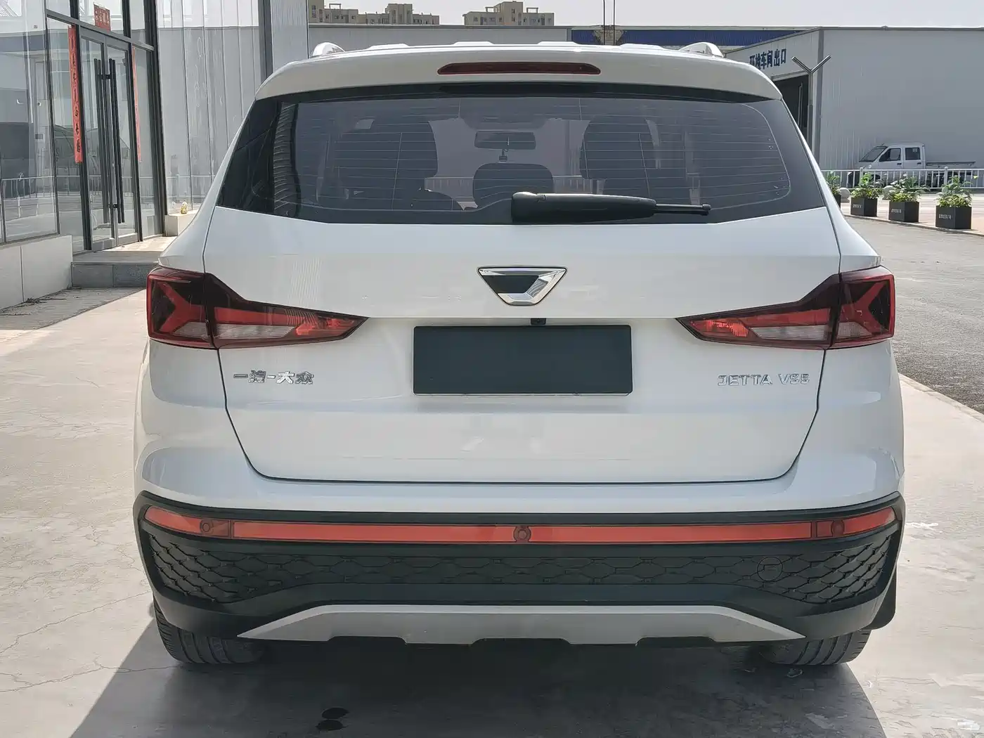 JETTA VS5