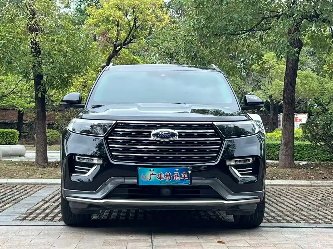 FORD EXPLORER