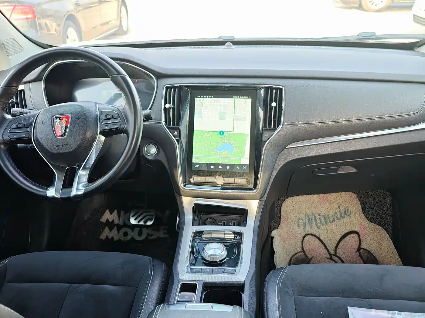 ROEWE RX5 NEW ENERGY